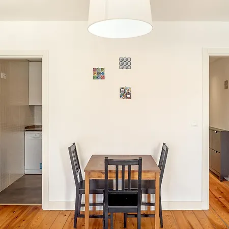 Bairro Alto Typical By Homing 아파트 리스본